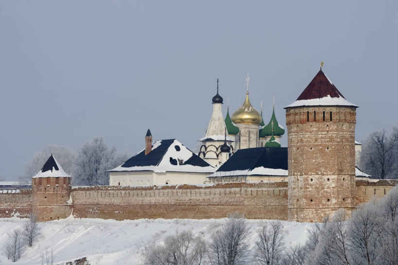 无人,横图,室外,白天,雪,建筑,俄罗斯,冬天,塔,尖顶,历史,树,地标建筑,季节,摄影,圆顶建筑,修道院,彩图,旅行,大教堂,苏兹达尔,俄罗斯文化