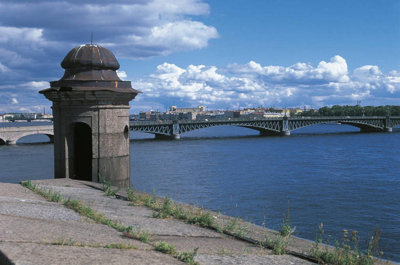 无人,横图,室外,白天,河流,建筑,俄罗斯,流水,桥,地标建筑,摄影,要塞,圣彼得堡,涅瓦河,彩图,旅行,俄罗斯文化,独联体