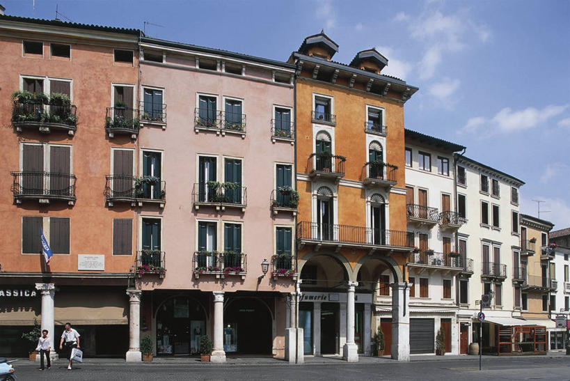 横图,室外,白天,建筑,意大利,房屋,城镇,公寓,地标建筑,摄影,南欧,意大利文化,威尼托大区,维琴察,彩图,旅行