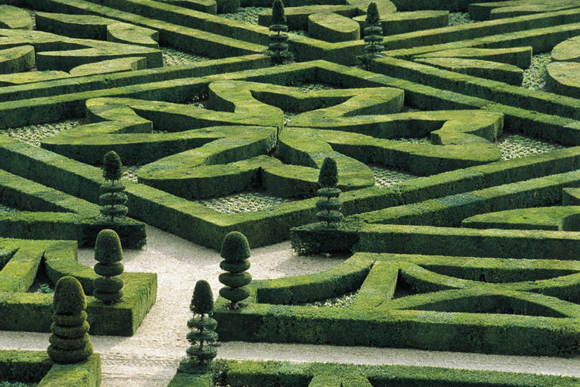 无人,横图,俯视,室外,白天,游戏,法国,曲折,弯曲,玩,娱乐,地标建筑,休闲,益智,摄影,蜿蜒,庞大,活动,园林,复杂,发泄,消遣,智力,迷宫,填字游戏,法国文化,中欧,卢瓦尔河谷,宣泄,维朗德里城堡,繁杂,式样,树篱,玩耍,嬉戏,彩图,高角度拍摄,旅行,纵横字谜