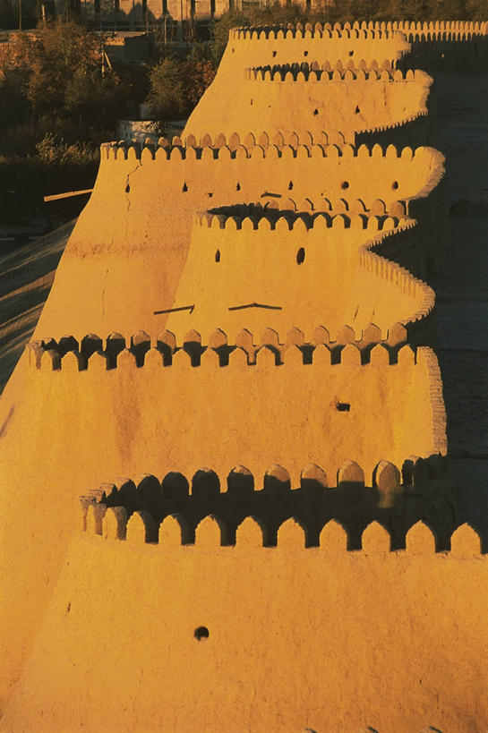 无人,竖图,俯视,室外,特写,重复,日落,建筑,日光,乌兹别克斯坦,一排,整齐,塔,历史,排列,黄昏,地标建筑,摄影,部分,中亚,要塞,队列,彩图,高角度拍摄,旅行,羊毛地毯