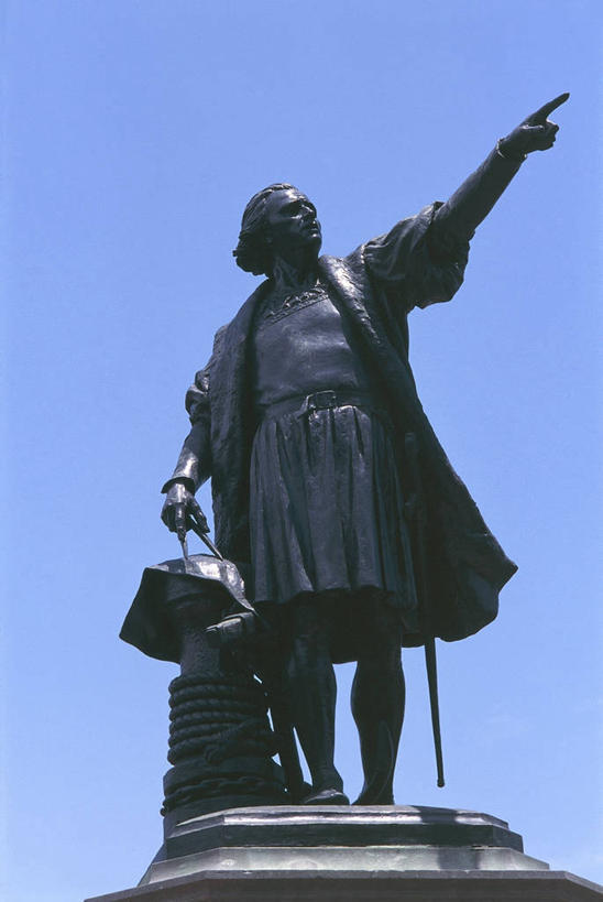 无人,竖图,室外,白天,仰视,雕塑,雕像,历史,天空,地标建筑,摄影,领导,拉丁美洲,万里无云,哥伦布,多米尼加共和国,伊斯帕尼奥拉岛,把握,彩图,低角度拍摄,掌控