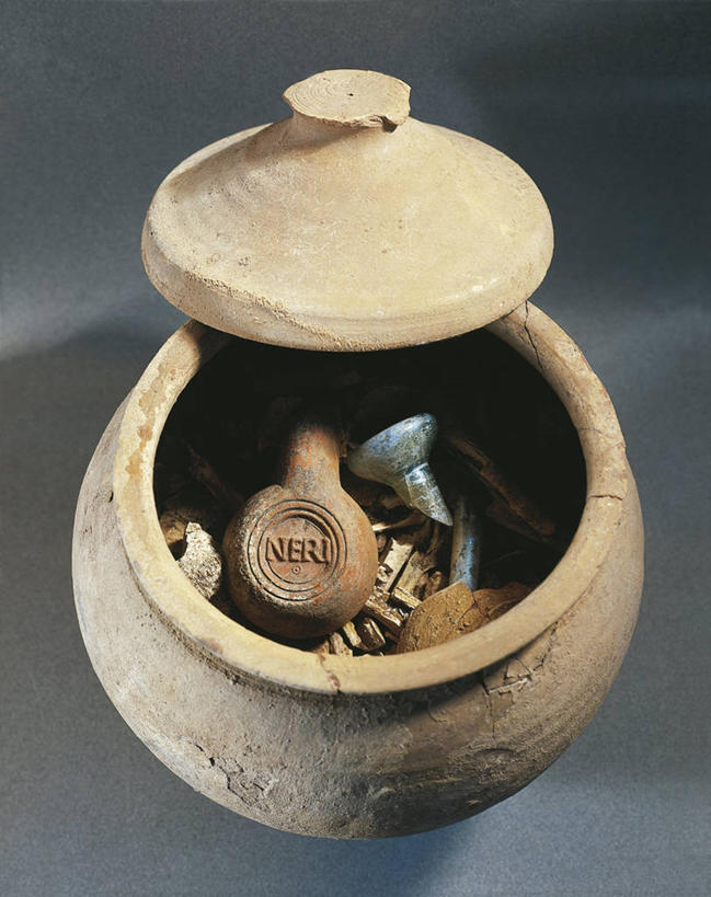 无人,竖图,俯视,陶瓷制品,单词,历史,古代,一个,摄影,单个,英文字母,古代文明,美术工艺,彩图,高角度拍摄,影棚拍摄,传统文化,双耳罐