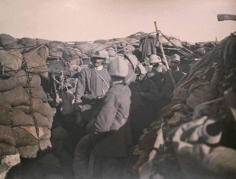 成年人,站,横图,室外,白天,士兵,冲突,头盔,历史,战争,摄影,沙袋,军服,军队,壕沟,危险,彩图,第一次世界大战