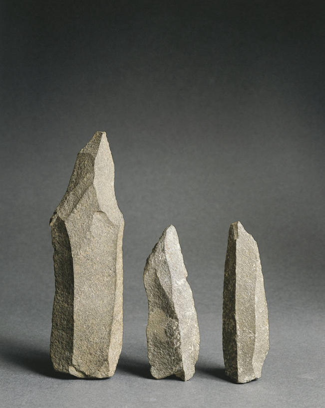 无人,竖图,意大利,一排,灰色背景,整齐,工具,历史,排列,三个,刀,摄影,队列,利古里亚大区,古代文明,史前时代,彩图,影棚拍摄,石器时代