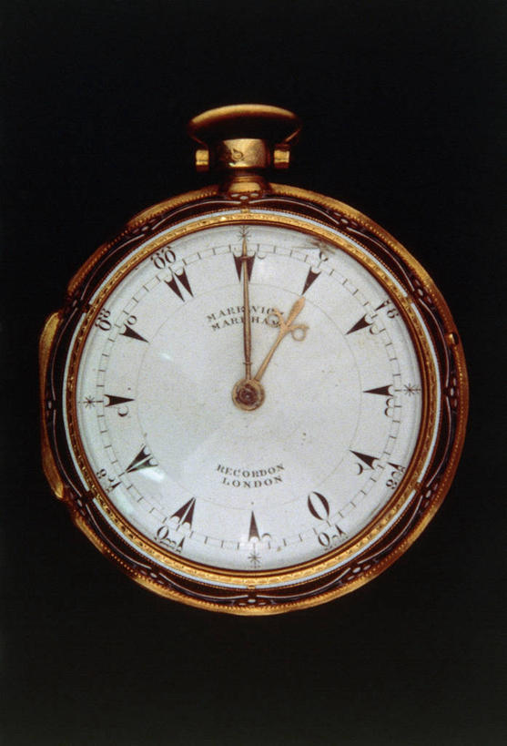 无人,竖图,黑色背景,褐色,怀表,一个,摄影,单个,手艺,工匠,美术工艺,钟,彩图,影棚拍摄