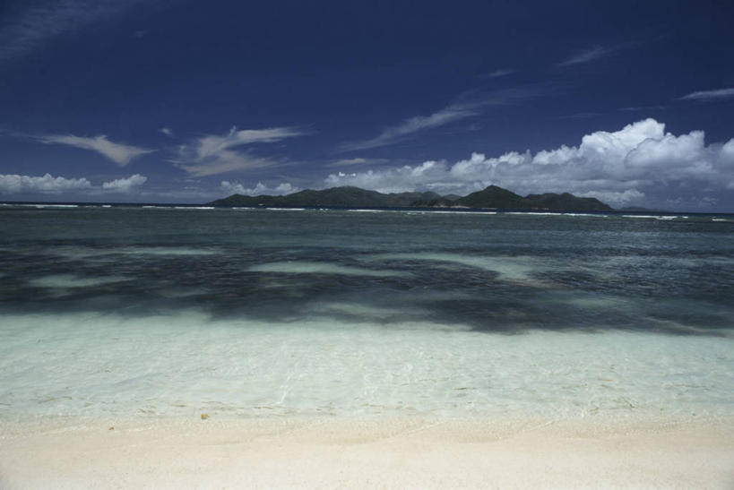 无人,横图,室外,白天,度假,海洋,塞舌尔,沙子,岛,地平线,海岸线,辽阔,地面,风景,广阔,摄影,宁静,一望无际,气候,热带气候,印度洋,延伸,拉迪戈岛,天地相交,无边无际,一马平川,海滩,彩图