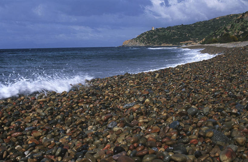 无人,横图,室外,白天,旅游,度假,海浪,海洋,美景,意大利,地平线,地形,海岸线,河岸,景观,海湾,娱乐,自然,享受,休闲,鹅卵石,景色,放松,摄影,宁静,自然风光,卡利亚里,撒丁岛,自然地理,海滩,彩图