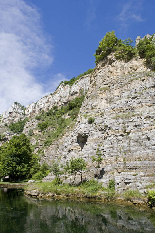 无人,竖图,室外,白天,河流,峡谷,保加利亚,反射,风景,陡峭,摄影,灌木,沟壑,岩石,彩图,旅行