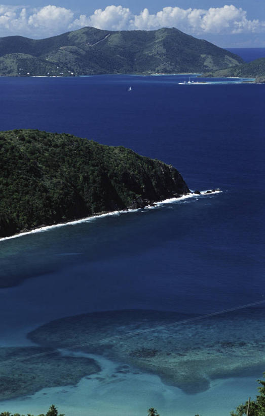 无人,竖图,俯视,室外,白天,度假,海洋,山,岛,海岸线,风景,摄影,宁静,英属维京群岛,彩图,高角度拍摄