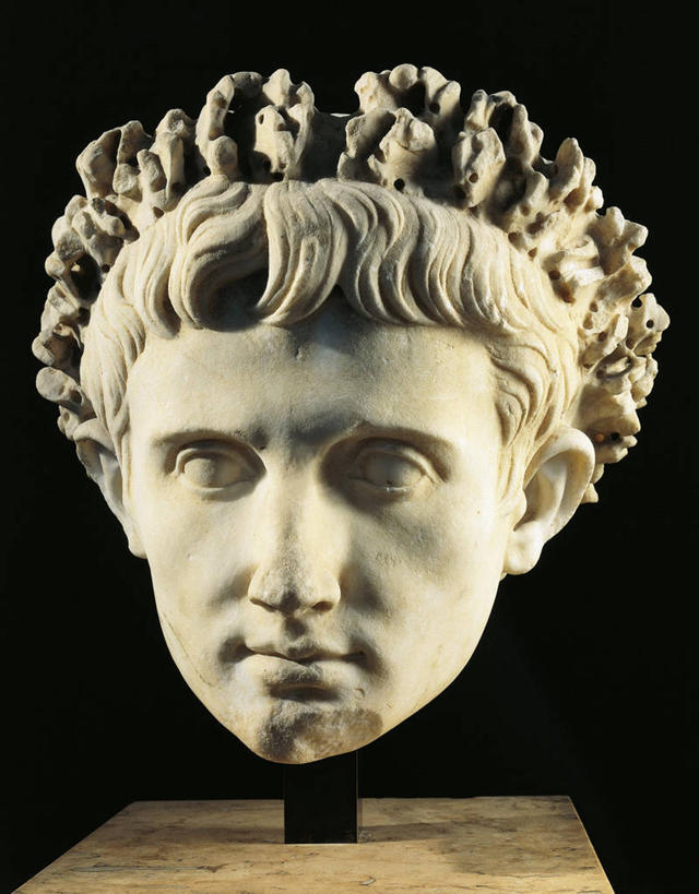 头,无人,竖图,雕塑,黑色背景,艺术,标志,符号,大理石,历史,标识,一个,人体,摄影,单个,权威,手艺,性别符号,古代文明,圣人,古代史,美术工艺,奥古斯都,头部,发型,王冠,彩图,影棚拍摄,男性符号,过去