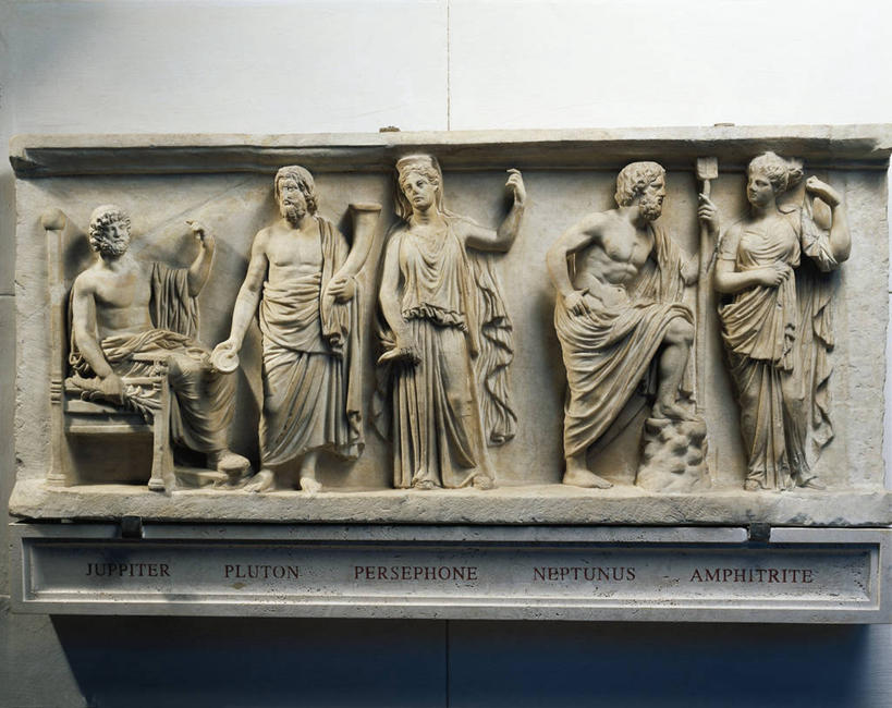 无人,站,坐,横图,白色背景,智慧,骄傲,雕塑,一排,整齐,标志,长袍,符号,大理石,历史,标识,古罗马,古代,排列,一个,摄影,单个,英文字母,冥王星,权威,领导,队列,性别符号,古代文明,美术工艺,把握,彩图,影棚拍摄,传统服装,浅浮雕,男性符号,冥后珀耳塞福涅,过去,掌控