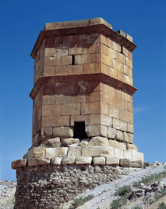 无人,竖图,室外,白天,建筑,突尼斯,六边形,历史,古罗马,废墟,摄影,考古学,陵墓,万里无云,古代文明,彩图,过去