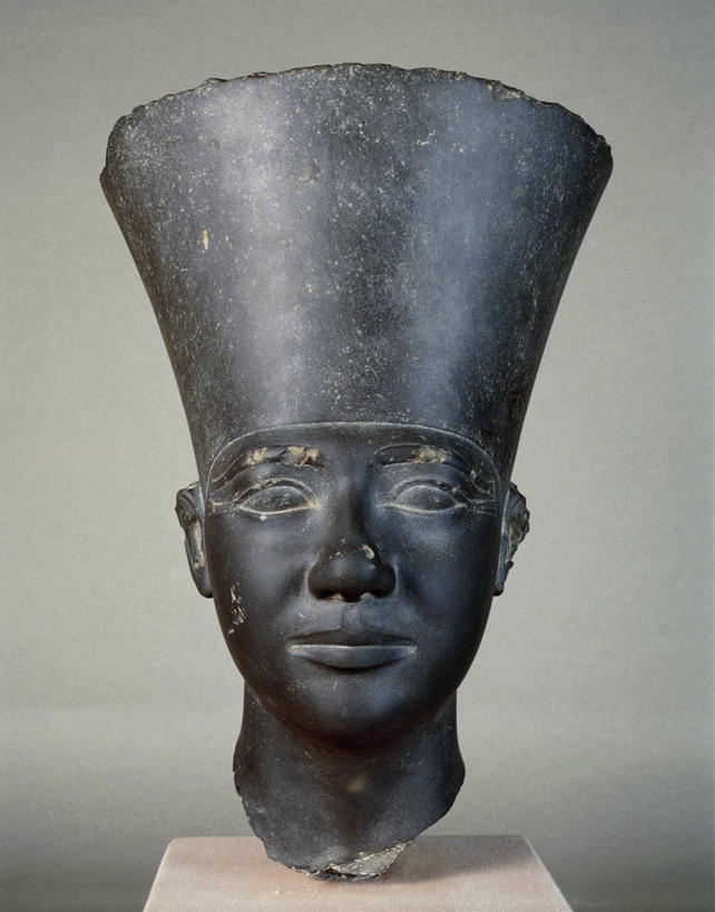 头,无人,竖图,特写,正面,雕塑,灰色背景,艺术,标志,符号,头饰,历史,标识,古代,灰色,人体,摄影,手艺,性别符号,古埃及文明,古代文明,片岩,美术工艺,头部,彩图,影棚拍摄,男性符号,过去