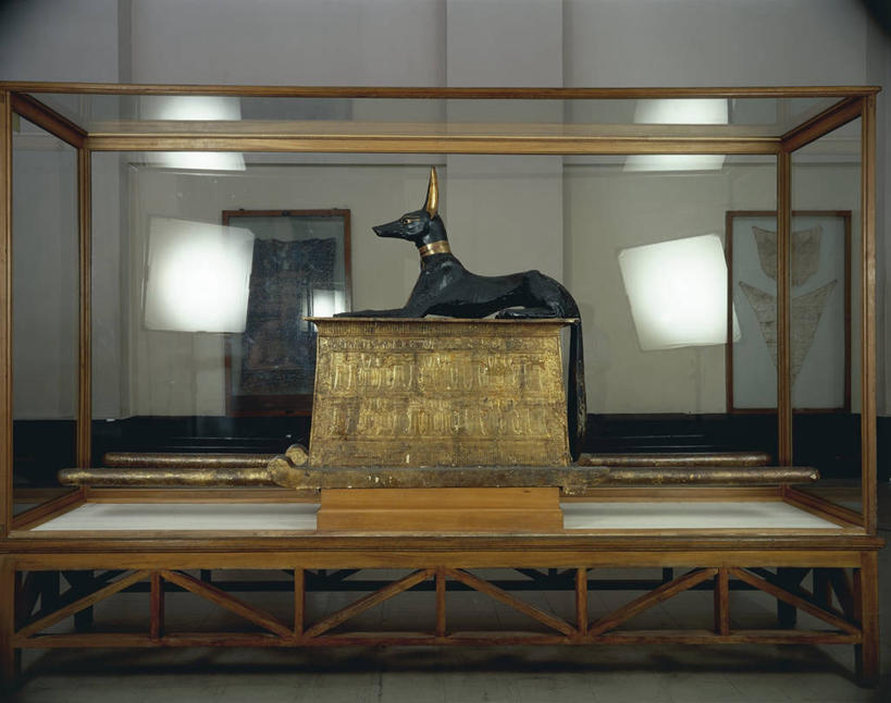 无人,躺,横图,室内,侧面,埃及,神话,木制,缎带,历史,文化,黄金,古代,一个,摄影,宗教,单个,展览,中东,女神,传说,豺,阿努比斯,古埃及文明,古代文明,胡狼头神,丧葬之神,埃及神话,彩图,过去