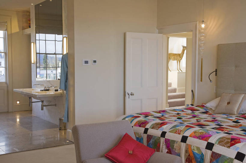 无人,横图,彩色,室内,白天,床,卧室,水槽,现代,英格兰,摄影,五颜六色,色彩斑斓,五彩缤纷,五彩斑斓,式样,五光十色,切尔滕汉姆,彩图