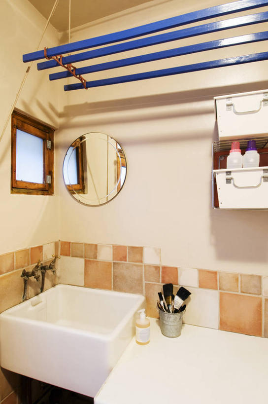 无人,竖图,室内,白天,瓷砖,首都,现代,英格兰,容器,箱子,米色,工具箱,摄影,储藏,储存,彩图,贮存