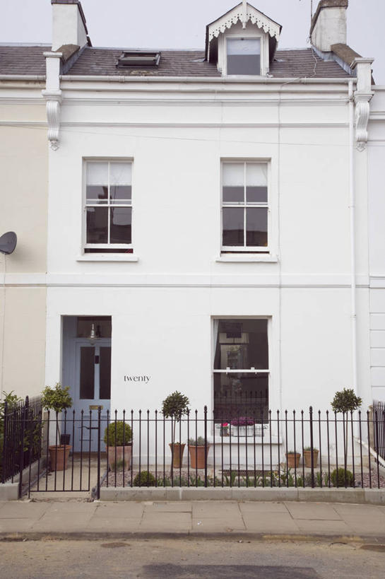 无人,竖图,室外,白天,房屋,英格兰,摄影,房地产,切尔滕汉姆,彩图