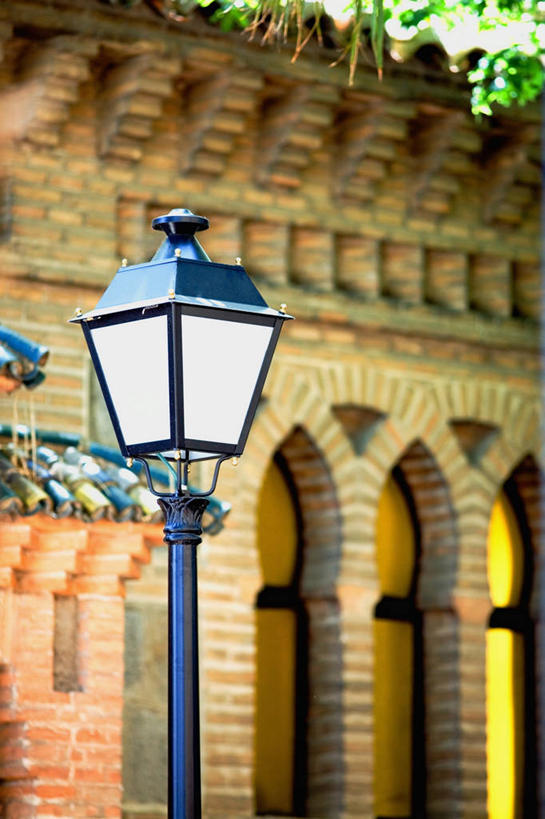 无人,竖图,室外,特写,白天,建筑,路灯,静物,金属,材料,拱门,图像,摄影,人造,照明设备,主题,构图,彩图,时空