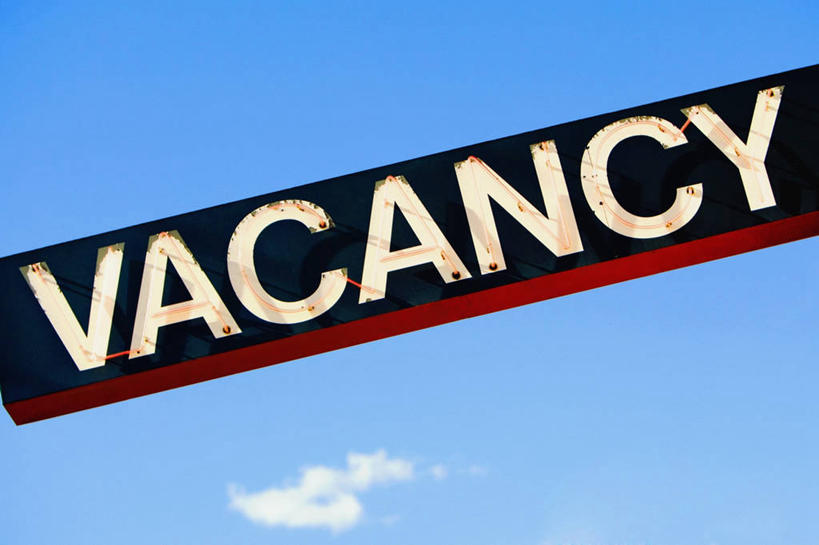 无人,横图,室外,白天,仰视,通讯,标志,文字,云,图像,天空,摄影,英文字母,主题,自然现象,交通标志,视角,构图,大写字母,彩图,低角度拍摄,客店,客栈,旅店,旅馆,旅舍,汽车旅馆,时空