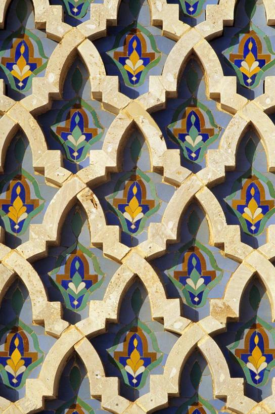 无人,竖图,室内,特写,白天,正面,旅游,度假,名胜古迹,标志建筑,地标,建筑,非洲,摩洛哥,阴影,节日,遗迹,装饰,反射,纹路,纹理,影子,古迹,文化,文物,娱乐,建设,古建筑,祈祷,享受,休闲,健康,旅游胜地,放松,许愿,宗教,信仰,纪念,华丽,修饰,祈求,点缀,伊斯兰教,清真寺,古文明,肌理,衬托,美观,雅致,雅观,阿非利加洲,摩洛哥王国,卡萨布兰卡,达尔贝达,摩洛哥肺叶,哈桑二世清真寺,平安,彩图