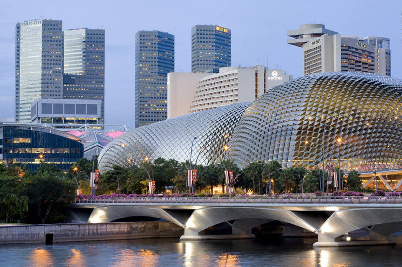 无人,家,高楼大厦,横图,室外,白天,正面,度假,河流,美景,水,城市风光,标志建筑,城市,大厦,地标,建筑,路灯,摩天大楼,照明,新加坡,亚洲,阴影,光线,影子,房屋,屋子,河水,景观,水流,建筑群,灯光,娱乐,建设,楼房,住宅,灯,蓝色,倒影,蓝天,天空,天,享受,休闲,景色,放松,东南亚,照亮,倒映,照明设备,新加坡共和国,反照,滨海艺术中心,彩图,房子,大楼,高层建筑,高楼,摩天楼,新加坡中区,狮城,星岛,星洲