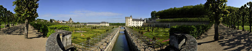 无人,家,横图,室外,白天,正面,旅游,度假,草地,草坪,河流,名胜古迹,水,植物,标志建筑,道路,地标,建筑,路,法国,欧洲,阴影,遗迹,光线,影子,堡垒,城堡,房屋,屋子,河水,水流,云,云朵,小路,交通,云彩,古迹,文物,娱乐,建设,古建筑,楼房,住宅,草,树,树木,蓝色,绿色,白云,蓝天,天空,阳光,自然,天,享受,休闲,旅游胜地,放松,生长,晴朗,成长,西欧,要塞,法兰西,古文明,法兰西共和国,首府,法兰西第五共和国,图尔,维朗德里城堡,设防,安德尔.卢瓦尔省,中央大区,晴空,彩图,房子