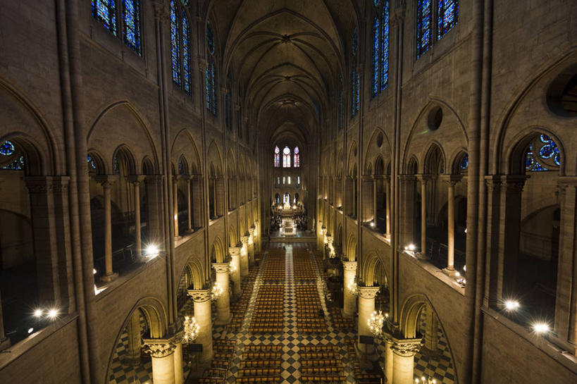 无人,教堂,横图,俯视,室内,白天,旅游,度假,名胜古迹,窗户,门,标志建筑,地标,建筑,椅子,法国,巴黎,巴黎圣母院,欧洲,一排,阴影,节日,遗迹,整齐,并列,并排,光线,影子,木椅,墙,拱门,灯光,首都,古迹,文化,文物,娱乐,建设,古建筑,玻璃窗,墙壁,墙面,排列,门框,祈祷,享受,休闲,健康,旅游胜地,放松,许愿,宗教,信仰,纪念,哥特式,祈求,基督教,西欧,队列,天主教,法兰西,塞纳河,平行,信念,古文明,哥特式建筑,法兰西共和国,巴黎圣母院大教堂,法兰西第五共和国,法兰西岛,法兰西岛大区,城岛,西岱岛,西堤岛,平安,彩图,高角度拍摄,大教堂,礼拜堂,斯德岛,西泰岛,巴黎省,巴黎市