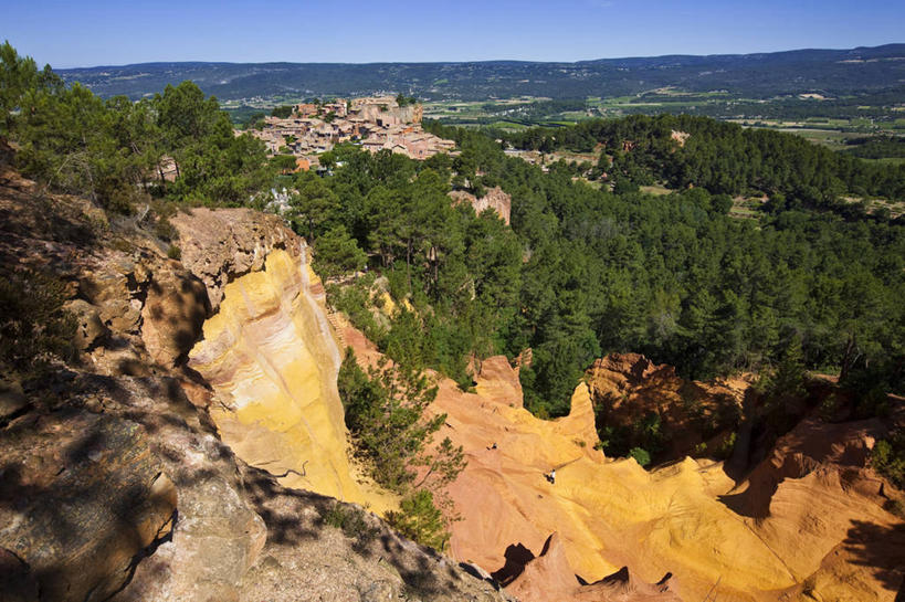无人,横图,俯视,航拍,室外,白天,旅游,度假,石头,美景,森林,山,山脉,树林,植物,法国,欧洲,阴影,光线,石子,影子,景观,山峰,山峦,娱乐,树,树木,蓝色,绿色,蓝天,天空,阳光,自然,群山,天,享受,休闲,景色,放松,茂密,茂盛,生长,晴朗,成长,西欧,鸟瞰,法兰西,自然风光,万里无云,法兰西共和国,法兰西第五共和国,朗格多克.鲁西永,朗格多克.鲁西永大区,东比利牛斯省,石块,岩石,晴空,晴空万里,彩图,高角度拍摄,鲁西永,北加泰罗尼亚