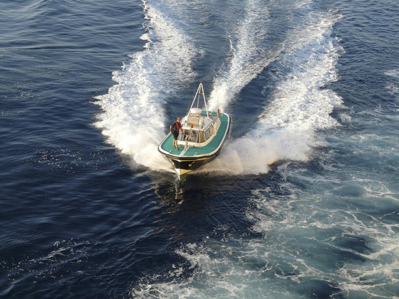 无人,横图,俯视,室外,白天,旅游,度假,海浪,海洋,美景,轮船,船,法国,欧洲,阴影,波纹,飞溅,溅,光线,液体,影子,景观,浪花,水滴,娱乐,水珠,水纹,阳光,自然,海水,船尾波,交通工具,波浪,享受,休闲,景色,放松,科西嘉,科西嘉岛,西欧,喷洒,法兰西,自然风光,载具,海景,法兰西共和国,首府,法兰西第五共和国,巴斯蒂亚,科西嘉大区,大海,风浪,海,海水的波动,近岸浪,涌浪,彩图,高角度拍摄,上科西嘉