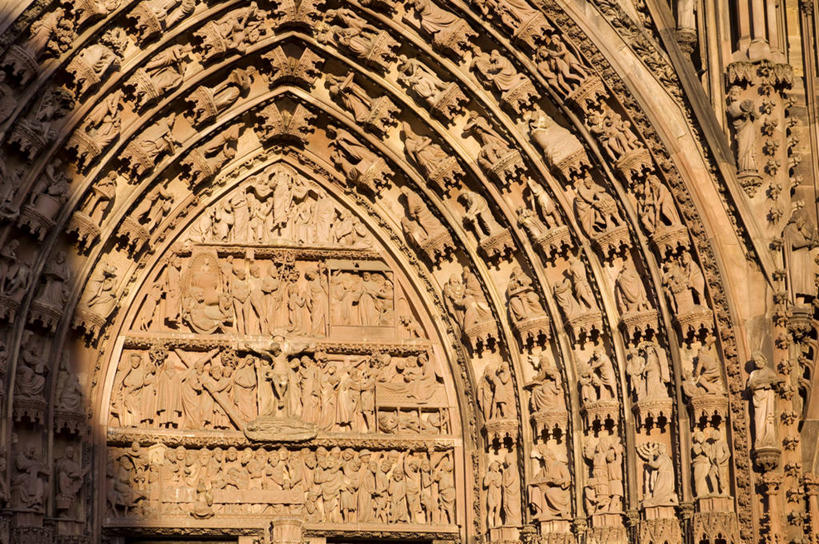 无人,教堂,横图,室外,白天,正面,旅游,度假,名胜古迹,标志建筑,地标,建筑,雕塑,法国,欧洲,阴影,节日,遗迹,艺术,装饰,光线,雕刻,雕像,影子,古迹,文化,文物,娱乐,建设,古建筑,阳光,工艺品,祈祷,享受,休闲,健康,旅游胜地,放松,许愿,宗教,信仰,纪念,祈求,美术,基督教,阿尔萨斯,西欧,天主教,法兰西,主题,陈列,信念,古文明,法兰西共和国,首府,功能,美学,法兰西第五共和国,斯特拉斯堡,阿尔萨斯大区,平安,彩图,大教堂,礼拜堂,下莱茵省