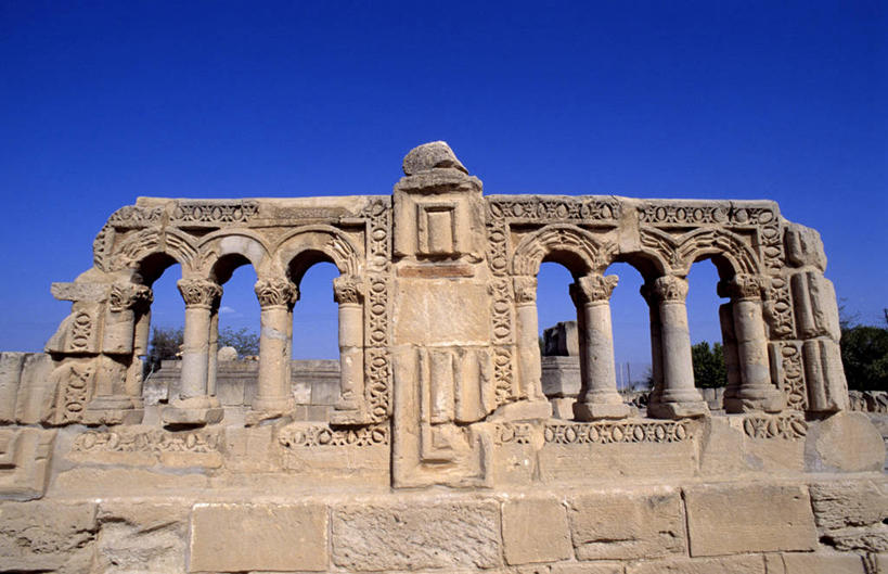 无人,宫殿,横图,室外,白天,仰视,旅游,度假,石头,名胜古迹,门,标志建筑,地标,建筑,巴基斯坦,亚洲,阴影,遗迹,光线,石子,影子,拱门,古迹,文物,娱乐,建设,古建筑,废墟,蓝色,蓝天,天空,阳光,门框,天,享受,休闲,旅游胜地,放松,晴朗,宫廷,南亚,古文明,万里无云,王宫,巴基斯坦伊斯兰共和国,杰里科,石块,岩石,晴空,晴空万里,彩图,低角度拍摄,皇宫,耶利哥,约旦河西岸地区