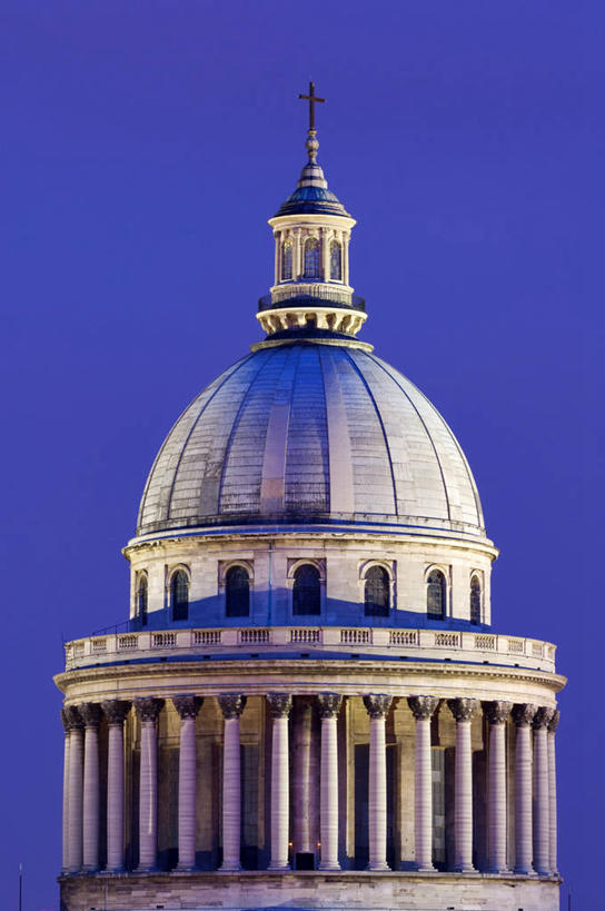 无人,竖图,室外,夜晚,正面,旅游,度假,名胜古迹,标志建筑,地标,建筑,雕塑,意大利,欧洲,罗马,一排,许多,阴影,遗迹,艺术,整齐,装饰,并列,并排,光线,雕刻,雕像,影子,柱子,首都,很多,古迹,文物,娱乐,建设,古建筑,排列,蓝色,蓝天,天空,阳光,工艺品,天,享受,休闲,旅游胜地,放松,纪念,美术,拉齐奥,队列,南欧,主题,平行,陈列,古文明,意大利共和国,功能,美学,拉齐奥大区,万神殿,万神庙,罗马省,罗马万神殿,罗马万神庙,彩图,永恒之城