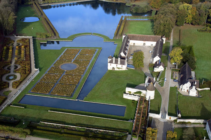 无人,家,横图,俯视,航拍,室外,白天,度假,草地,草坪,河流,美景,树林,水,植物,城市风光,城市,法国,欧洲,阴影,光线,影子,房屋,屋子,河水,景观,水流,公寓,娱乐,洋房,楼房,住宅,草,树,树木,绿色,倒影,阳光,自然,享受,休闲,景色,放松,生长,成长,倒映,西欧,鸟瞰,法兰西,法兰西共和国,法兰西第五共和国,法兰西岛,反照,法兰西岛大区,瓦兹河谷省,瓦勒德瓦兹省,彩图,高角度拍摄,房子,蓬图瓦兹区,绍西