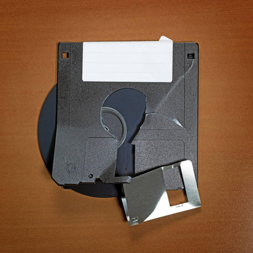 无人,方图,俯视,室内,特写,白天,数据,静物,信息,破坏,存储介质,破损,一个,摄影,影棚,单个,软盘,损坏,存储,彩图,高角度拍摄,影棚拍摄,拍摄