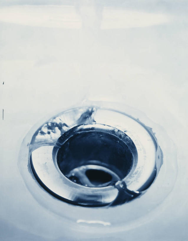 无人,竖图,俯视,室内,特写,白天,厨房,金属制品,金属,水槽,洞,水斗,彩图,高角度拍摄,灶间