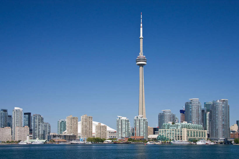 无人,码头,横图,室外,白天,天际线,港口,建筑,摩天大楼,加拿大,塔,摄影,市区,多伦多,多伦多电视塔,万里无云,无线电通信塔,安大略省,安大略湖,彩图,摆渡口,埠头,渡口,渡头,港湾,海港,货运码头,口岸,商港