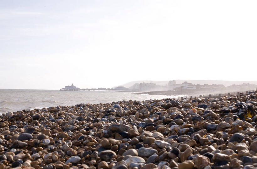 无人,横图,室外,白天,留白,海洋,英国,欧洲,地平线,地形,海岸线,英格兰,风景,鹅卵石,摄影,宁静,西欧,大不列颠,大不列颠及北爱尔兰联合王国,大不列颠及爱尔兰联合王国,萨塞克斯,萨塞克斯郡,苏塞克斯,东萨塞克斯郡,伊斯特本,海滩,彩图,大不列颠王国,大英帝国,联合王国,日不落帝国