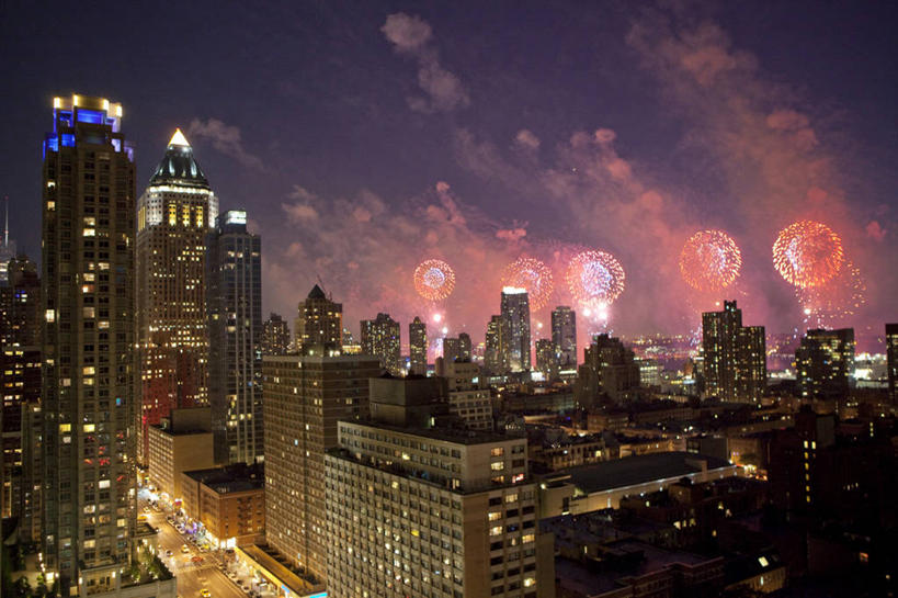无人,横图,俯视,室外,夜晚,爆炸,天际线,摩天大楼,美国,节日,庆祝,曼哈顿,文化,焰火,庆典,摄影,纪念,照亮,市区,彩图,高角度拍摄,独立日
