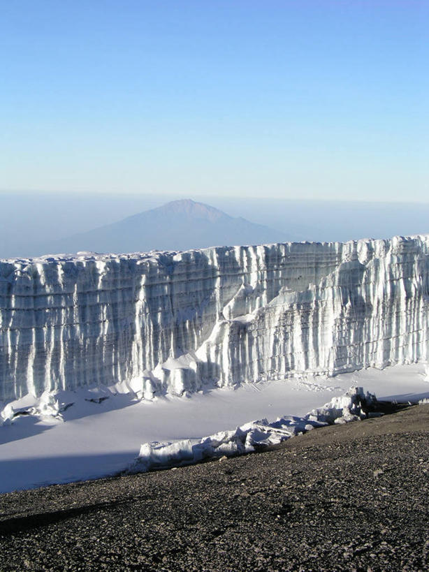 无人,竖图,室外,白天,留白,雪,坦桑尼亚,宏伟,风景,陡峭,寒冷,摄影,宁静,冰河,乞力马扎罗山,彩图,梅鲁山