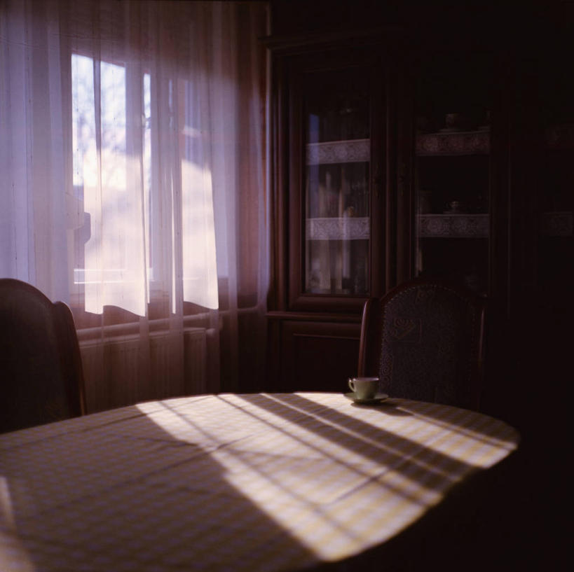 无人,横图,室内,白天,窗户,桌子,日光,阴影,咖啡杯,摄影,宁静,早晨,匈牙利共和国,彩图