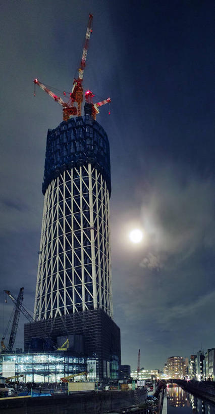 无人,竖图,室外,夜晚,城市,建筑,东京,日本,日本文化,反射,满月,首都,建筑工地,摄影,运河,照亮,发展,进展,彩图