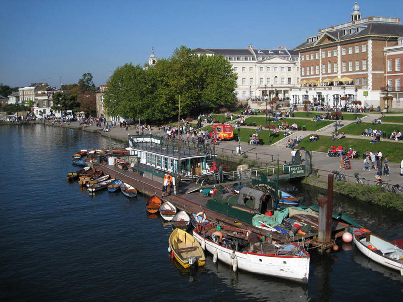 码头,横图,俯视,室外,白天,港口,建筑,英国,欧洲,停靠,首都,泰晤士河,摄影,西欧,停泊,大不列颠,大不列颠及北爱尔兰联合王国,大不列颠及爱尔兰联合王国,里士满,彩图,高角度拍摄,摆渡口,埠头,渡口,渡头,港湾,海港,货运码头,口岸,商港,大不列颠王国,大英帝国,联合王国,日不落帝国