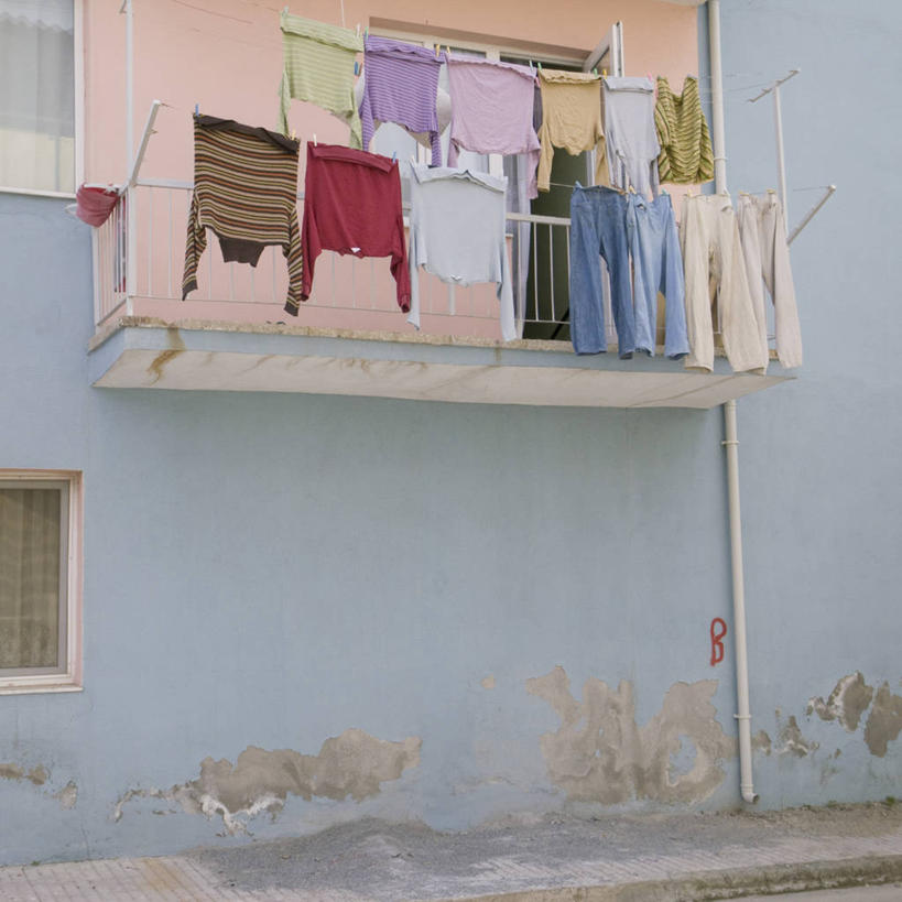 无人,方图,室外,白天,阳台,欧洲,吊挂,悬挂,挂,休闲装,洗衣服,晾衣服,摄影,彩图,塞尔丘克