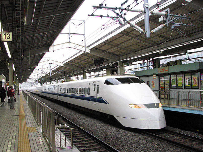 火车站,横图,室外,白天,消失点,旅游,火车,车站,日本,日本文化,站台,公共交通,列车,月台,车,交通工具,摄影,京都府,载具,高速列车,彩图,铁路车站,铁路站,铁路列车