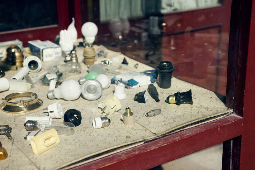 商店,横图,俯视,室内,特写,白天,窗户,落地窗,橱窗,西班牙,许多,反射,很多,古典,玻璃窗,摄影,多样,电灯泡,选择,反差,玻璃橱窗,毕尔巴鄂,彩图,高角度拍摄