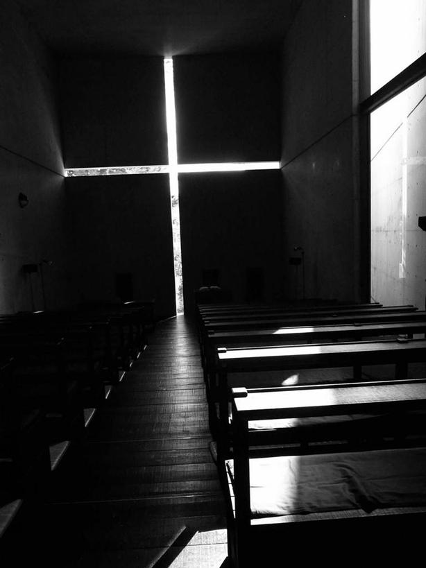 无人,教堂,横图,黑白,室内,白天,建筑,日光,日本,十字形,十字架,墙,摄影,宗教,轮廓,剪影,大阪府,灵性
