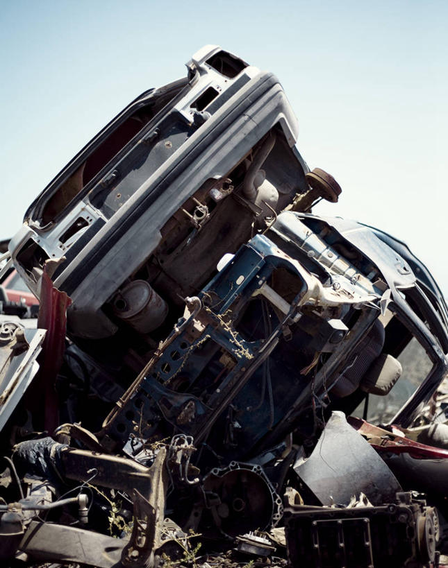 无人,竖图,室外,白天,汽车,西班牙,堆叠,破坏,破损,运输,摄影,堆,损坏,毁灭,结束,失事,彩图,废旧汽车场