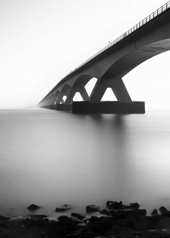 无人,竖图,黑白,室外,消失点,海洋,河流,雾,建筑,荷兰,桥,黎明,运输,摄影,宁静