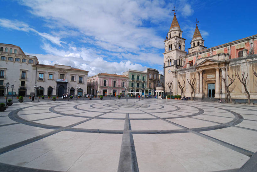 广场,横图,室外,白天,旅游,天际线,建筑,意大利,古城,钟楼,摄影,意大利文化,卡塔尼亚,彩图,大教堂